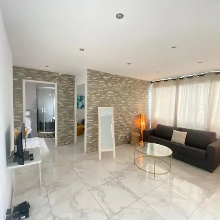 M11 Marquer T2 Hyper Centre * Annemasse